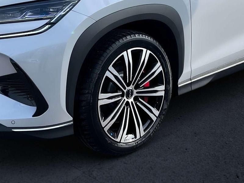 Neu BYD Sealion 7 144 kW (197 PS) 2026 Grau SUV