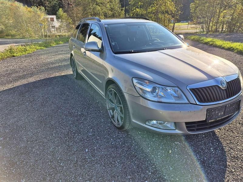 Gebraucht Skoda Octavia 105 PS (77 kW) 2012 Beige Kombi