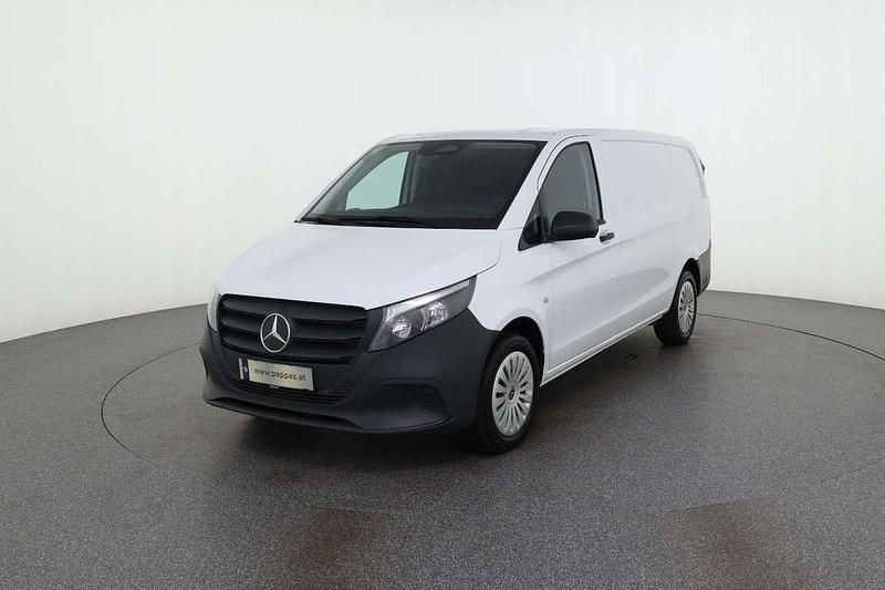Weiß Gebraucht 2024 Mercedes Vito Van | € 39.588 (Fairer Preis) - Bild 1/4