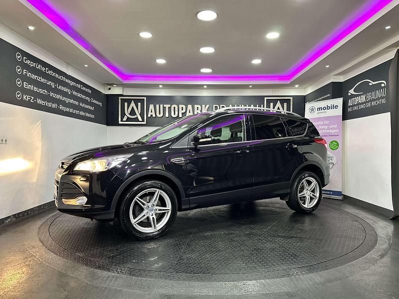 Gebraucht Ford Kuga Trend 150 PS (110 kW) 2014 Schwarz SUV