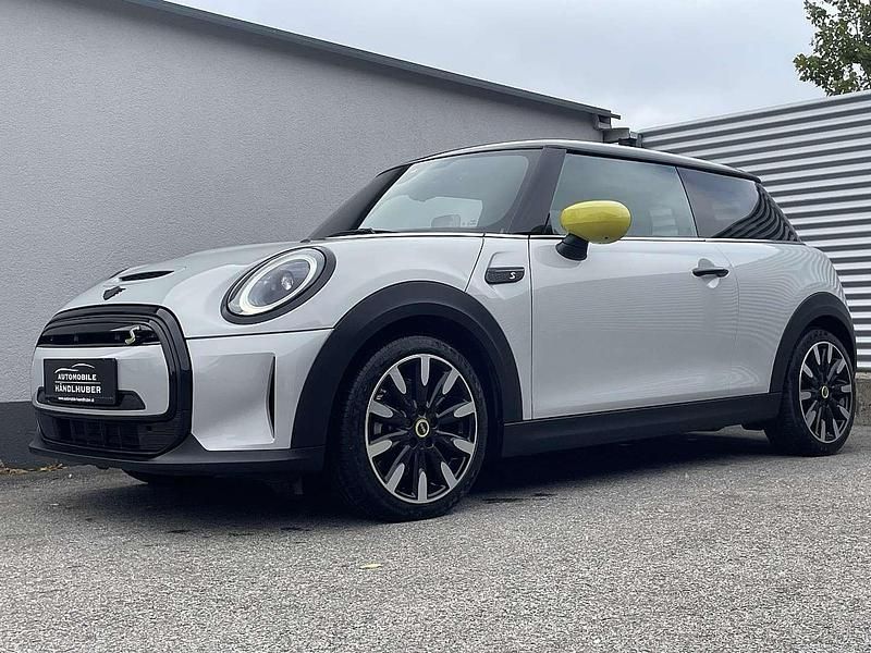 Gebraucht Mini Cooper SE 135 kW (184 PS) 2021 Silber Kleinwagen