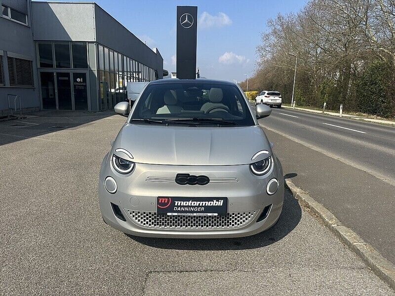 Neu 2025 Fiat 500e Kleinwagen | € 42.100 - Bild 1/4