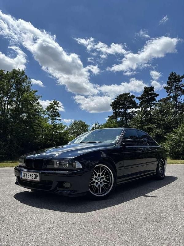 Schwarz Gebraucht 2003 BMW 530 M Sport Limousine | € 10.500 - Bild 1/4