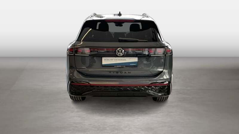 Gebraucht VW Tiguan Sport 193 PS (141 kW) 2025 Mittelgrau  metallic SUV