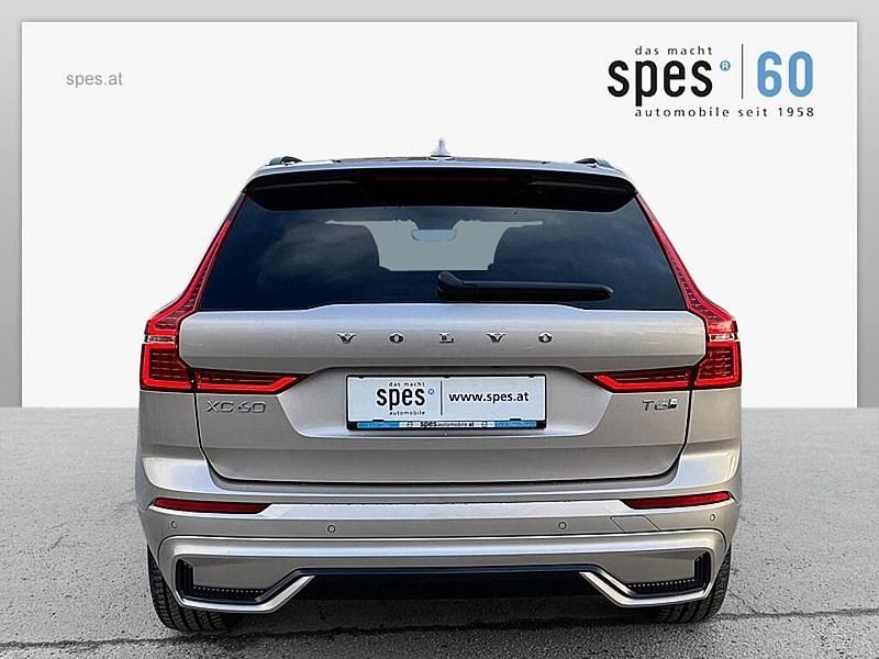 Gebraucht Volvo XC60 Plus 253 PS (186 kW) 2025 Grau SUV