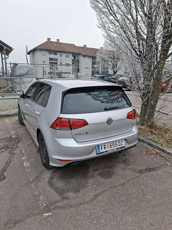 Gebraucht VW Golf VII 90 PS (66 kW) 2016 Limousine