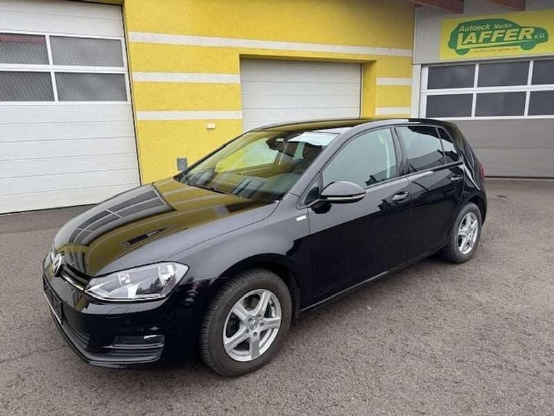 Schwarz Gebraucht 2014 VW Golf VII Comfortline Limousine | € 10.599 (Fairer Preis) - Bild 1/4