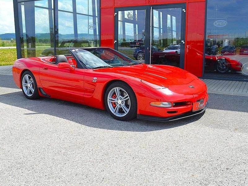 Rot Gebraucht 1999 Chevrolet Corvette Cabrio | € 29.900 - Bild 1/4