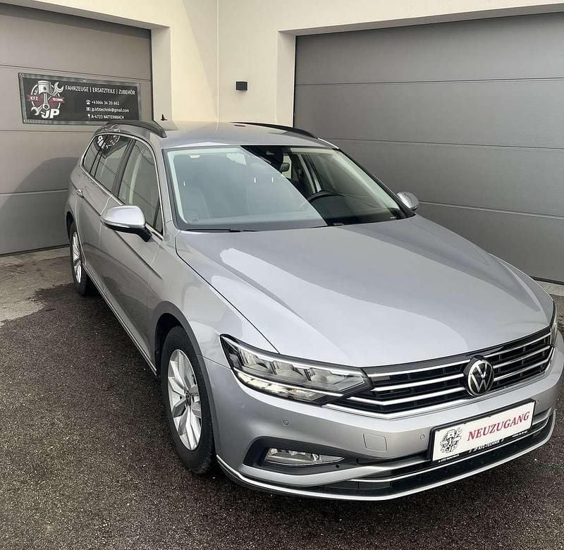 Gebraucht VW Passat Business 150 PS (110 kW) 2023 Kombi