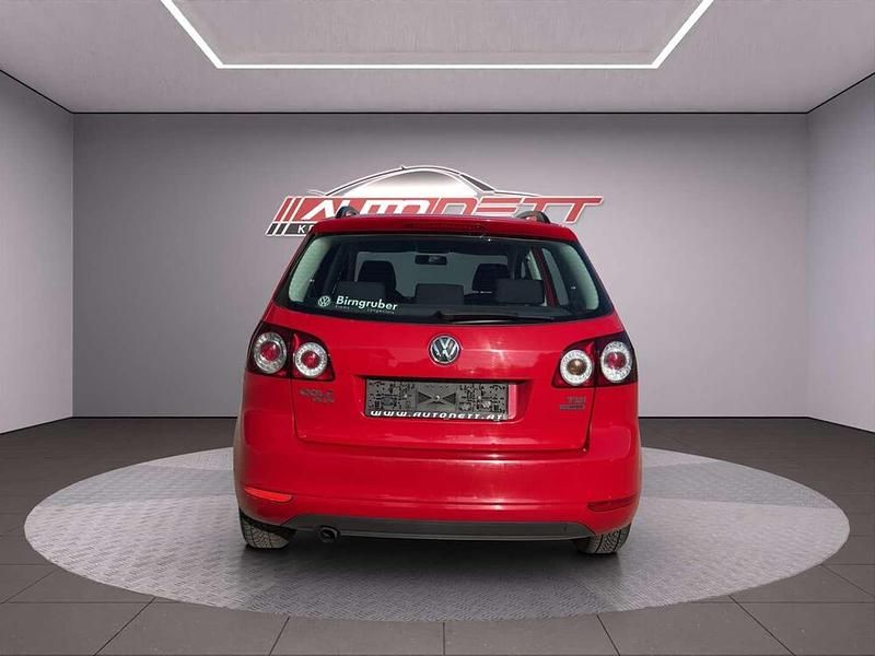 Gebraucht VW Golf Comfortline 105 PS (77 kW) 2010 Rot Limousine