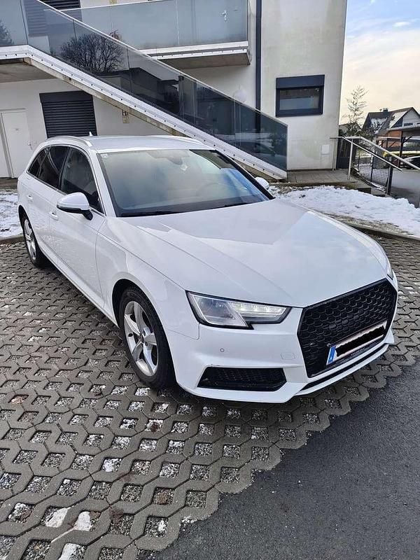 Gebraucht Audi A4 Sport 190 PS (139 kW) 2019 Kombi