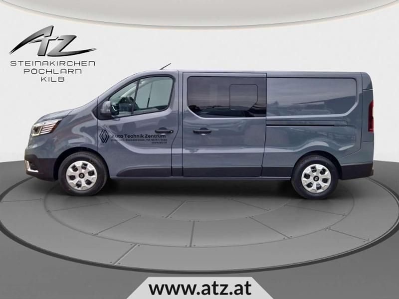 Gebraucht Renault Trafic 169 PS (124 kW) 2025 Grau Van / Kleinbus