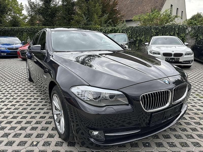 Gebraucht BMW 520 184 PS (135 kW) 2013 Schwarz Limousine