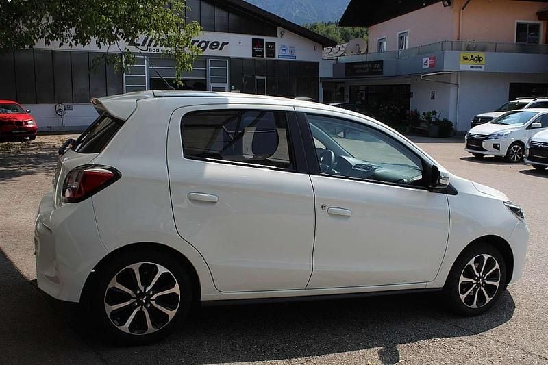 Gebraucht Mitsubishi Space Star 71 PS (52 kW) 2023 Weiß Limousine