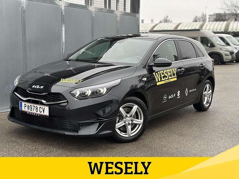 Gebraucht Kia Ceed Silver 101 PS (74 kW) 2025 Schwarz Kleinwagen