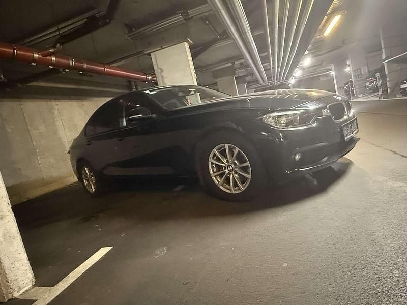 Gebraucht 2017 BMW 318 Limousine | € 13.000 (Guter Preis) - Bild 1/4