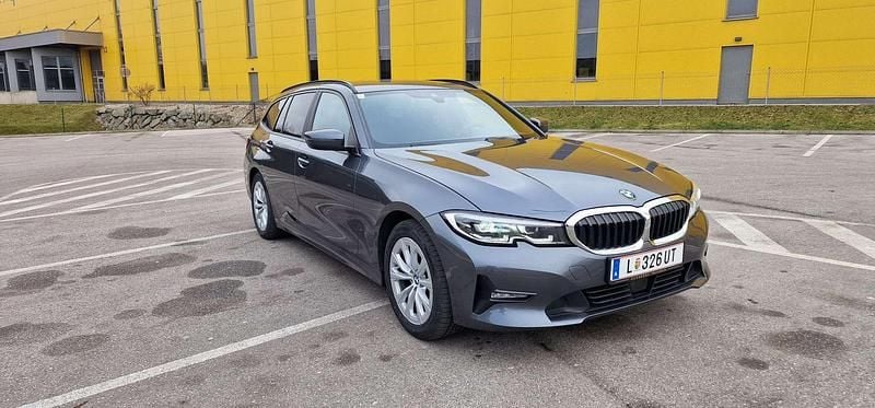 Gebraucht BMW 320 190 PS (139 kW) 2020 Grau Kombi