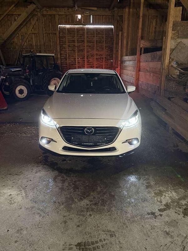 Gebraucht 2018 Mazda 3 Inclusive Limousine | € 15.200 (Fairer Preis) - Bild 1/4