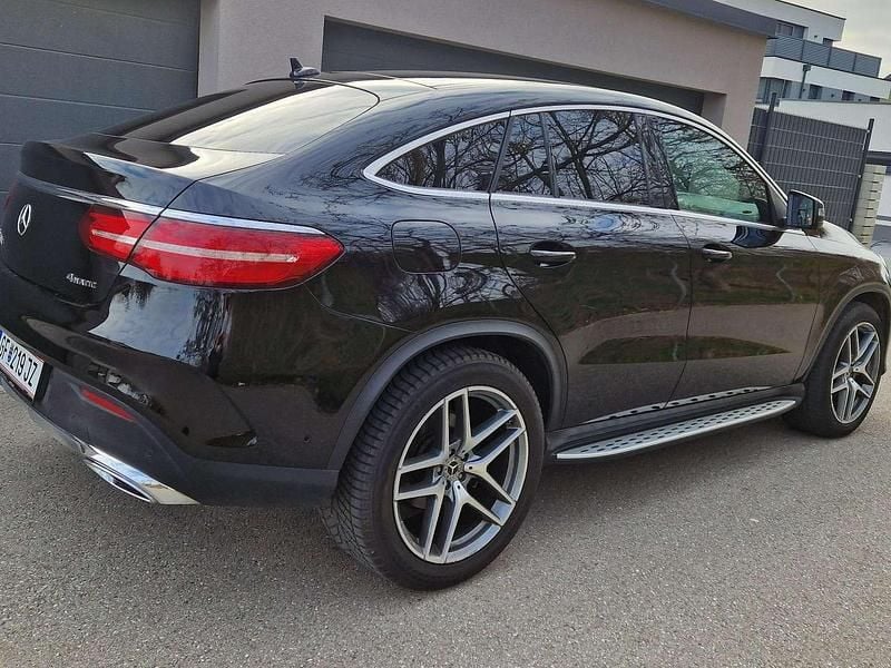 Schwarz Gebraucht 2018 Mercedes GLE350 Coupé | € 43.000 (Fairer Preis) - Bild 1/3