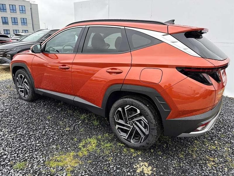 Neu Hyundai Tucson 215 PS (158 kW) 2025 Orange SUV