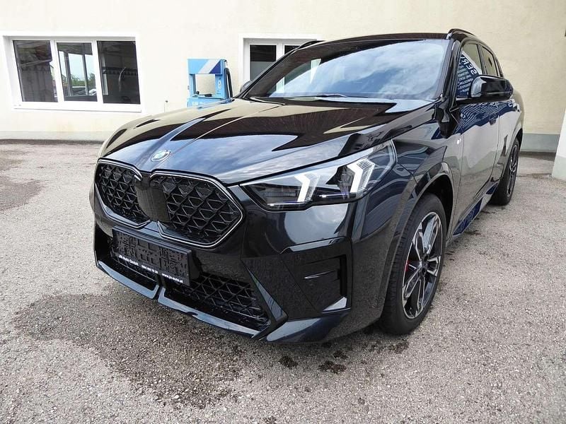 Gebraucht BMW X2 M Sport 163 PS (119 kW) 2024 Schwarz SUV