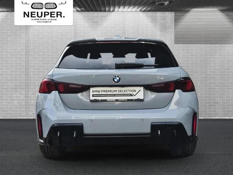 Gebraucht BMW 116 Shadowline 122 PS (89 kW) 2026 Kleinwagen