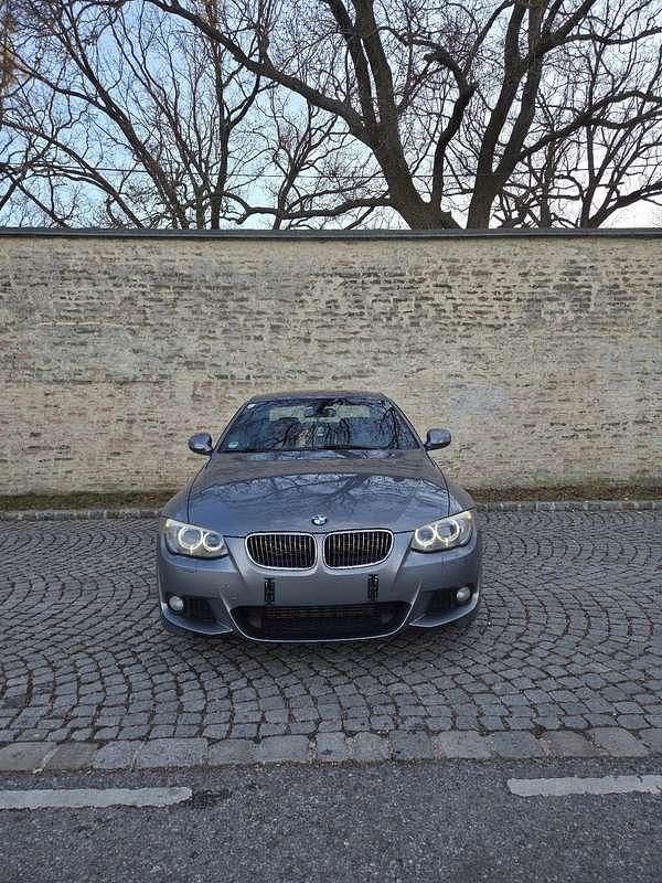 Gebraucht BMW 325 M Sport 204 PS (150 kW) 2011 Coupé