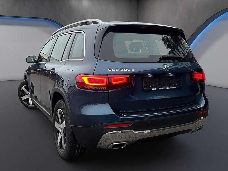 Gebraucht Mercedes GLB200 150 PS (110 kW) 2021 Blau SUV