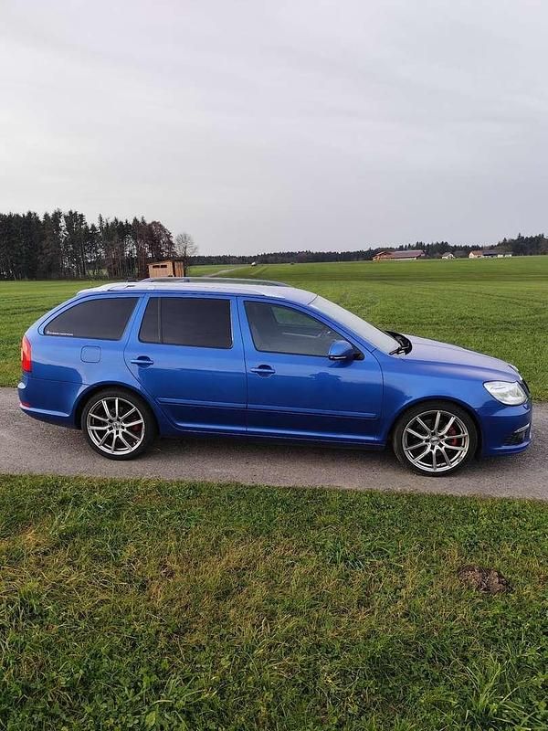Gebraucht Skoda Octavia RS 170 PS (125 kW) 2009 Blau Kombi