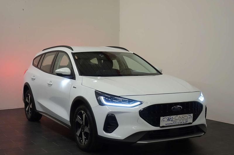 Gebraucht Ford Focus Active 120 PS (88 kW) 2022 Weiß Kombi