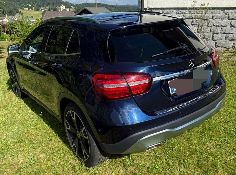 Gebraucht Mercedes GLA220 177 PS (130 kW) 2017 SUV