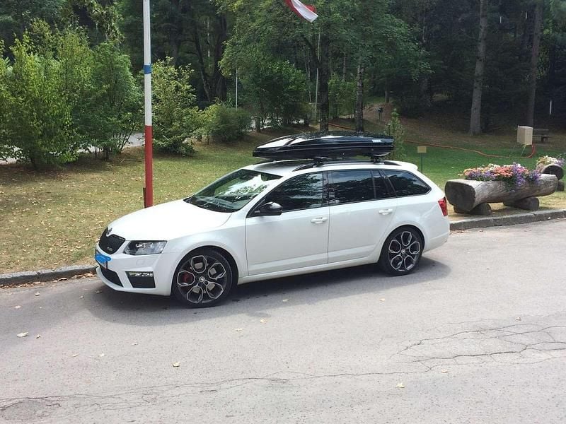 Gebraucht Skoda Octavia RS 184 PS (135 kW) 2014 Weiß Kleinwagen
