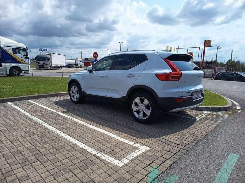 Gebraucht Volvo XC40 Core 129 PS (94 kW) 2024 SUV