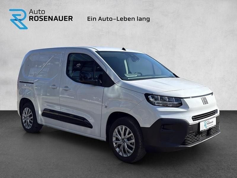 Gebraucht Fiat Doblò 101 PS (74 kW) 2025 Weiß Van / Kleinbus