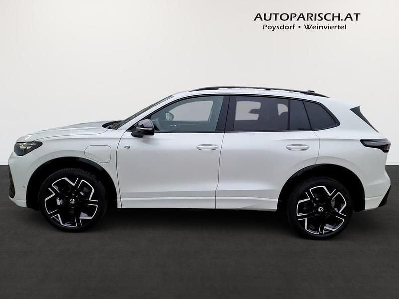 Gebraucht VW Tiguan Sport 204 PS (150 kW) 2025 Weiss  metallicperleffekt SUV
