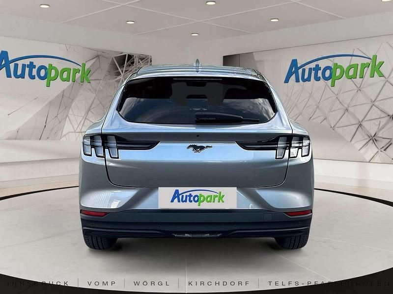Gebraucht Ford Mustang Mach-E Basis 216 kW (294 PS) 2021 Silber SUV