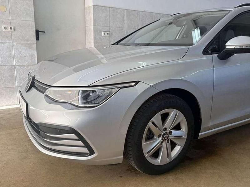 Gebraucht VW Golf VIII Life 116 PS (85 kW) 2022 Silber Kombi
