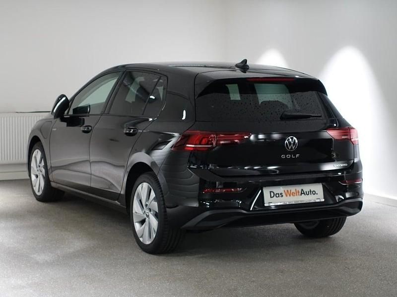 Neu VW Golf VIII 204 PS (150 kW) 2026 Schwarz  metallic