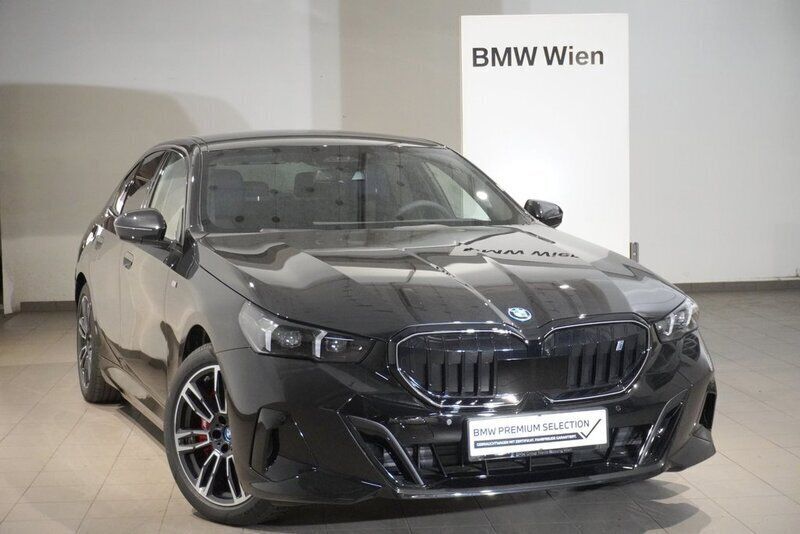 Gebraucht BMW i5 Shadowline 291 kW (396 PS) 2024 Saphirschwarz Limousine
