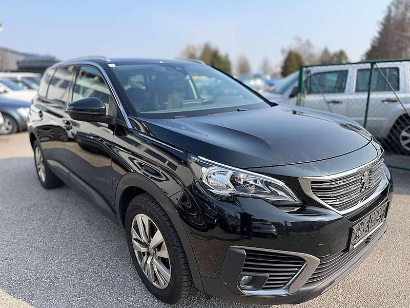Gebraucht Peugeot 5008 Crossway 131 PS (96 kW) 2019 Schwarz SUV