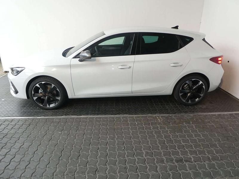 Gebraucht Cupra Leon 150 PS (110 kW) 2025 Weiss  metallic Limousine