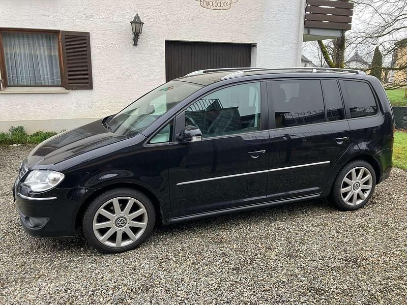 Gebraucht VW Touran Highline 140 PS (102 kW) 2008 Schwarz Van / Kleinbus
