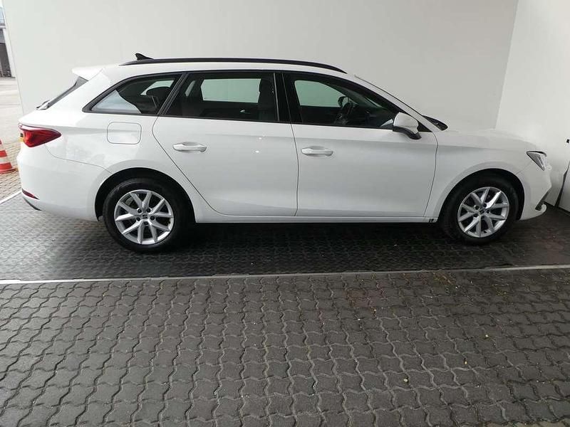 Gebraucht Seat Leon Reference 90 PS (66 kW) 2022 Weiß Kombi