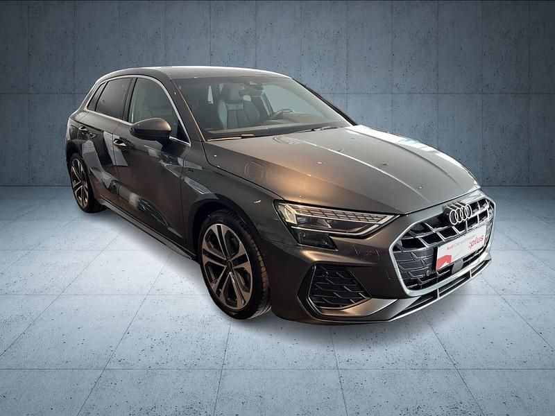 Gebraucht Audi A3 S-Line 150 PS (110 kW) 2025 Mittelgrau  metallicperleffekt