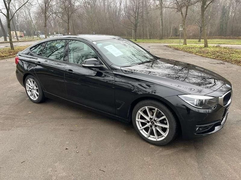 Gebraucht BMW 318 Gran Turismo 150 PS (110 kW) 2018 Schwarz Limousine