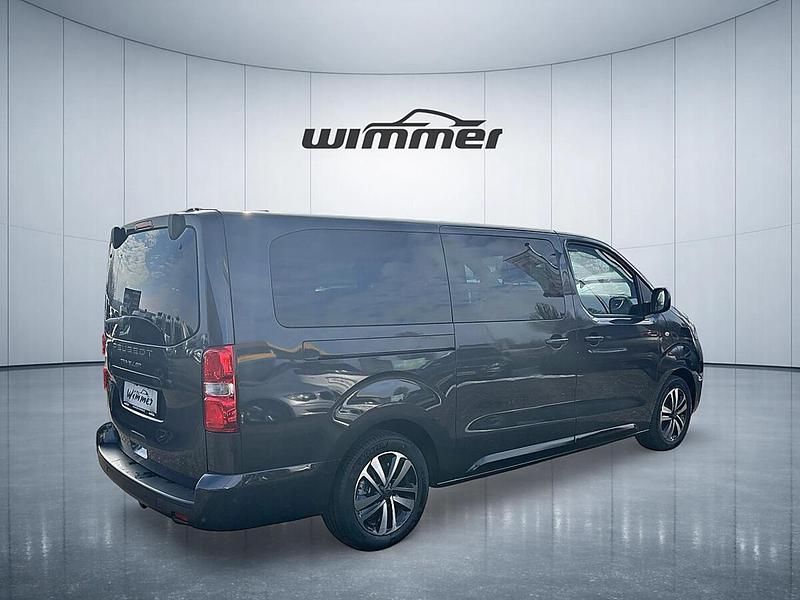 Neu Peugeot Traveller Active 181 PS (133 kW) 2025 Grau Van / Kleinbus