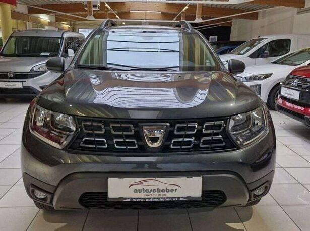 Gebraucht Dacia Duster Essentiel 114 PS (83 kW) 2018 Grau SUV
