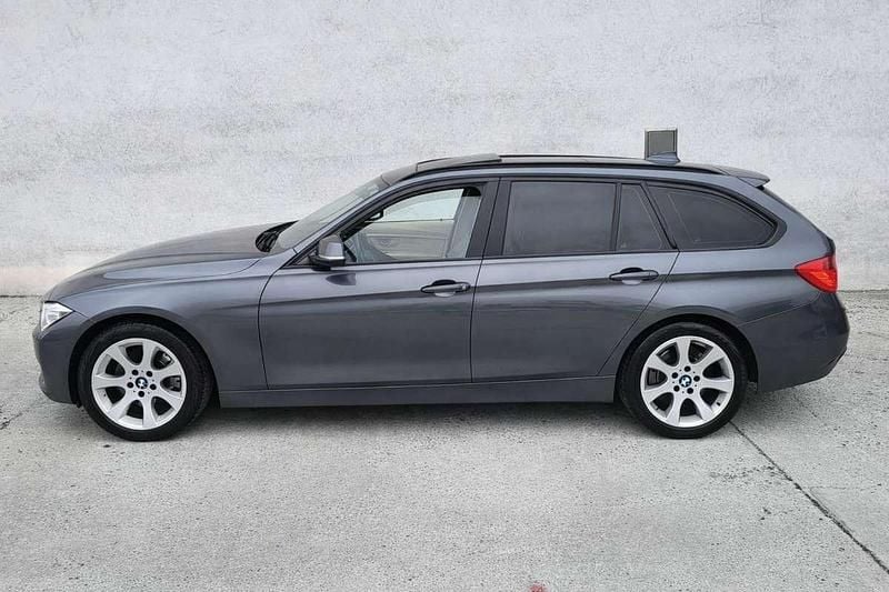 Gebraucht BMW 330 Sport Line 258 PS (189 kW) 2013 Grau Kombi