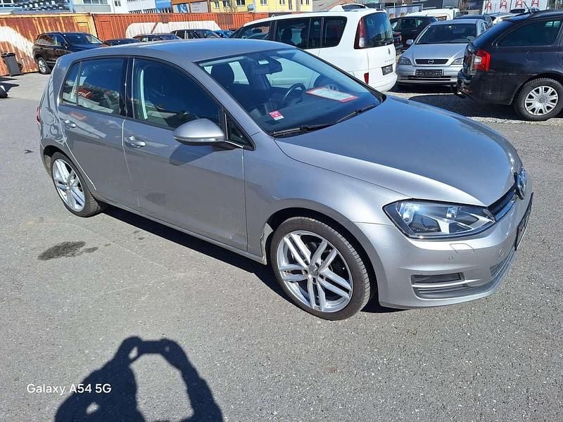 Gebraucht VW Golf VII Comfortline 105 PS (77 kW) 2013 Grau Kleinwagen