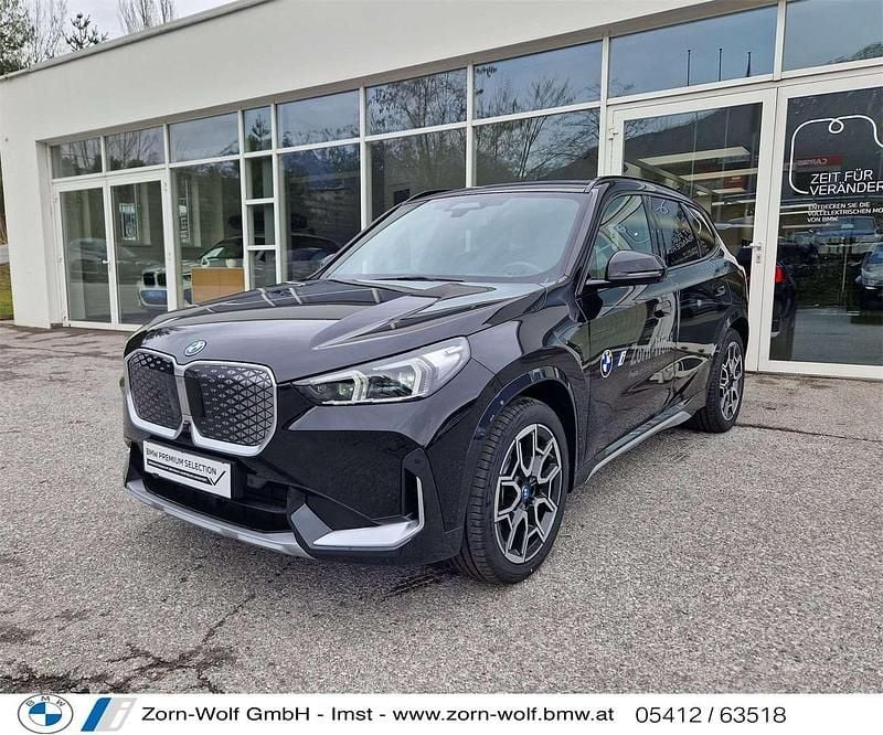 Gebraucht BMW iX1 Shadowline 230 kW (313 PS) 2024 Schwarz SUV